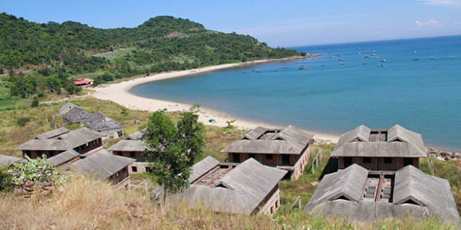 Unfinished resorts occupy beaches in Vietnam’s Da Nang despite ultimatum