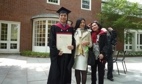 Young Vietnamese man matures from black sheep into Harvard graduate