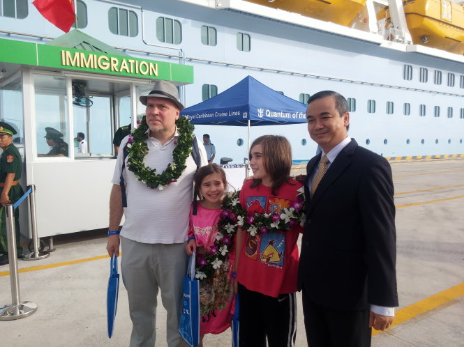US cruise operator brings wealthy tourists to Vietnam, pledges $5mn to upgrade seaport