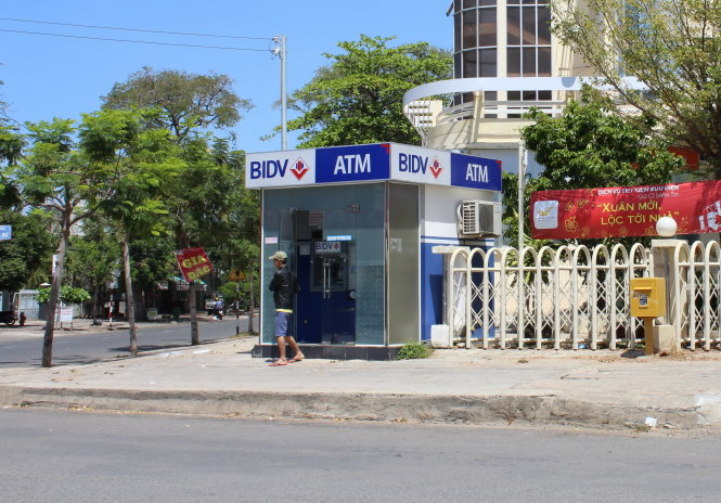 Vietnam bank BIDV plans foreign stake sales in 2016