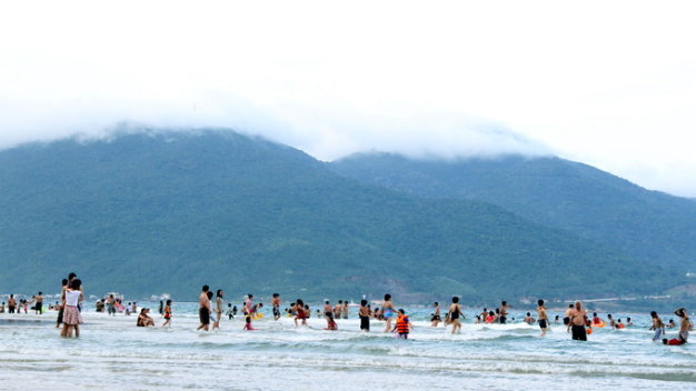 Those urinating at Da Nang beaches to be fined up to $14