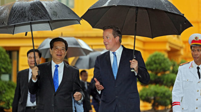Vietnam, UK pledge to boost trade, ink cooperation deals