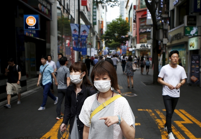 South Korea replaces health minister criticised over MERS outbreak
