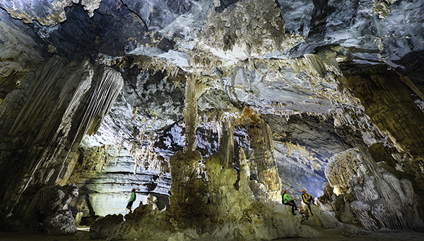 Huge stalactites inside Tu Lan Cave.