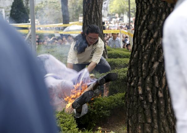 South Korean, 80, sets himself on fire in anti-Japan protest