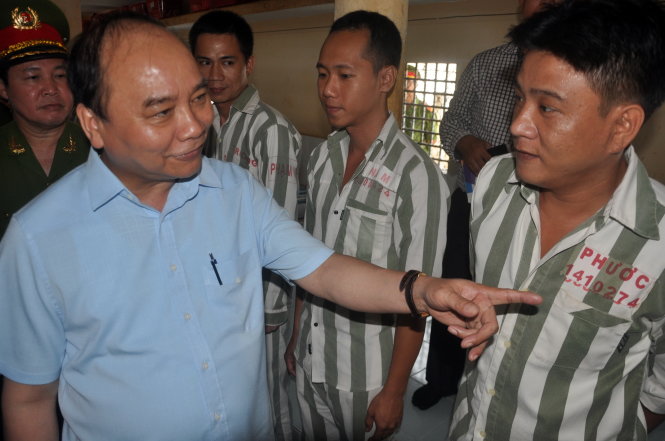 Vietnam deputy premier calls for support for amnestied prisoners