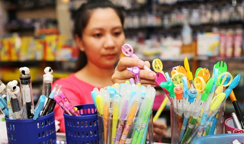 Vietnamese experts concerned about toxic Chinese fragrant learning tools