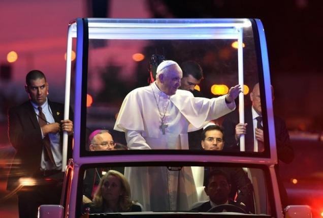 In America's birthplace, pope gives pep talk to immigrants