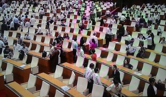 Vietnam legislature ends meeting early, again, as few lawmakers debate