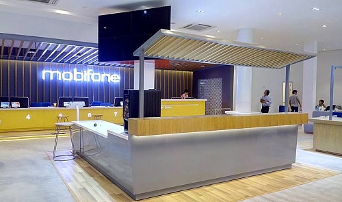 Vietnam’s MobiFone enters retail market with first gadget store