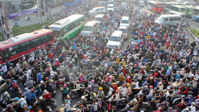 Traffic jam in Vietnam different from that the world over: officials