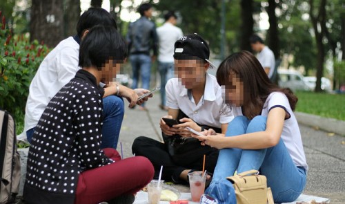 Vietnamese youth ‘addicted’ to Facebook