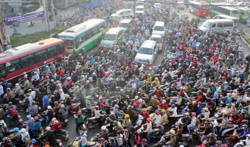 Traffic jam in Vietnam different from that the world over: officials