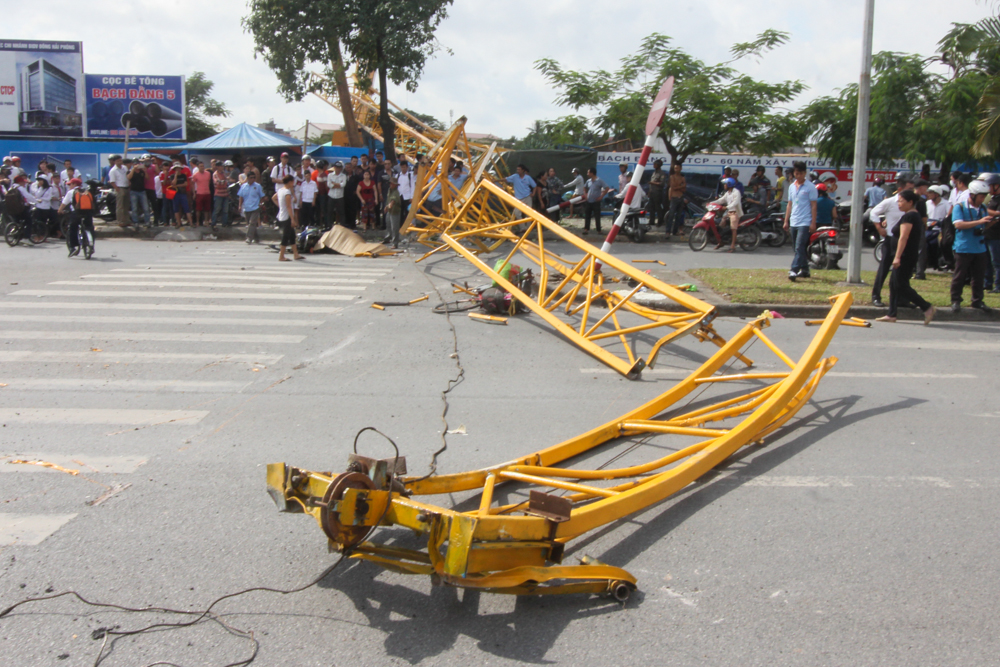 Construction crane accident kills one, injures 3 in Vietnam’s Hai Phong