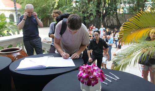 Hundreds gather at French consulate in Vietnam to pray for terror attack victims