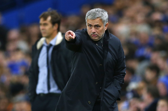 Chelsea outclass Porto to ease pressure on Mourinho