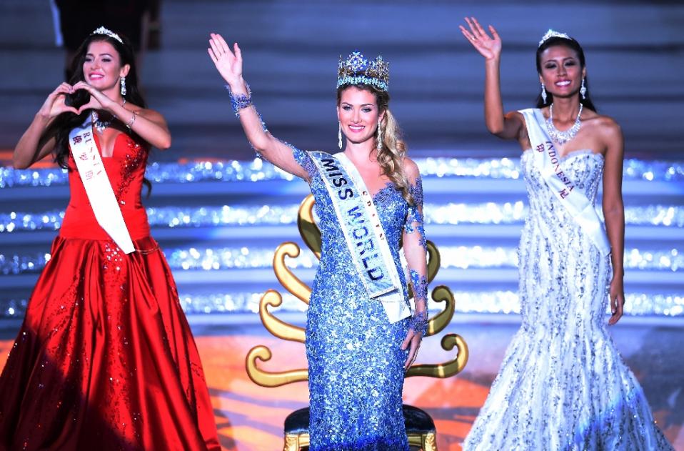 Spanish beauty queen claims crown at Miss World pageant