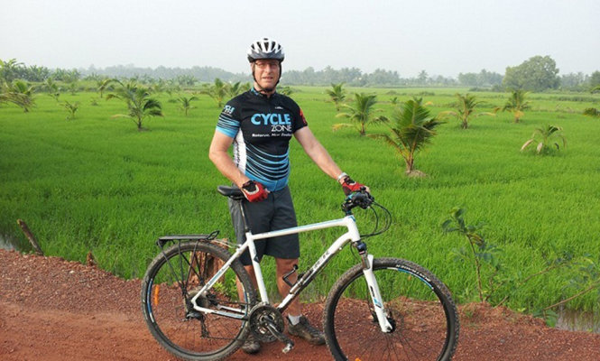 Australian expat crazy about cycling in Vietnam