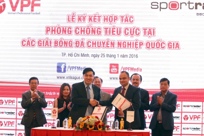 Vietnamese football league organizer, Swiss data firm ink deal to combat match-rigging