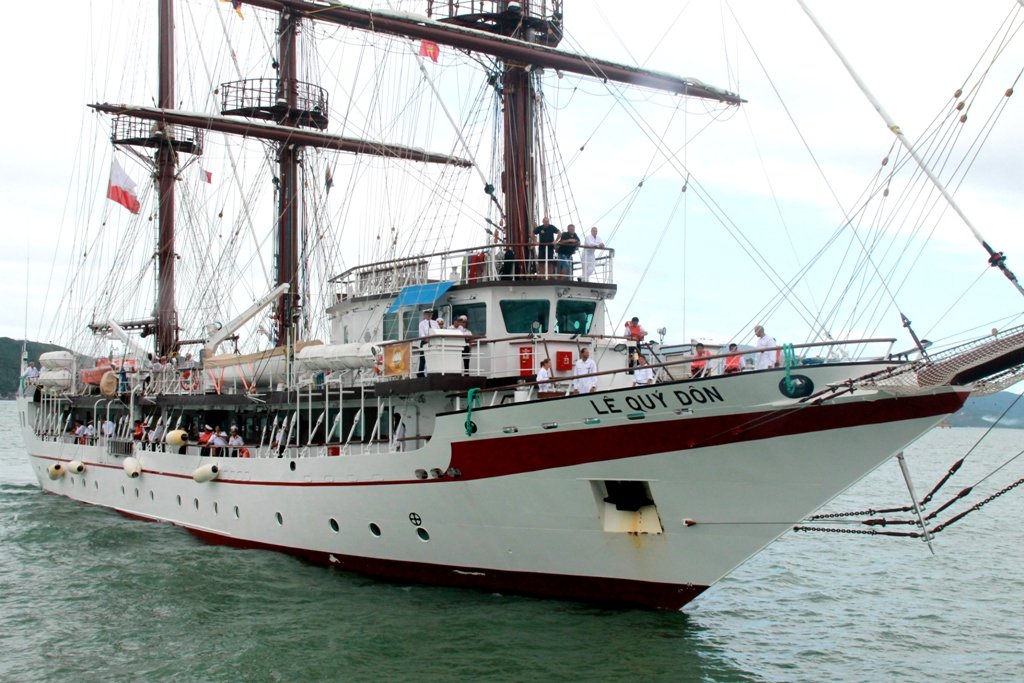 First naval sailing ship arrives in Vietnam