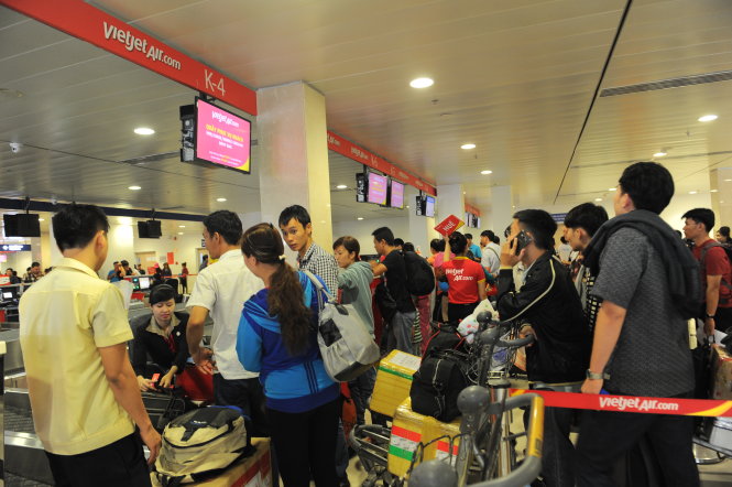 Aviation watchdog, airlines move to keep Vietnam’s busiest airport from overloading during Tet