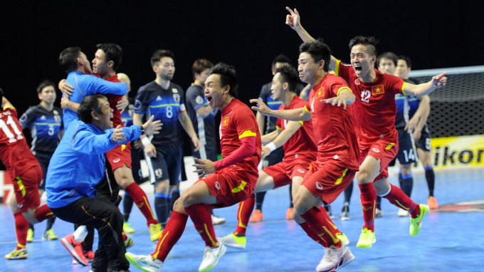 Who is behind the historic World Cup ticket of Vietnamese futsal?