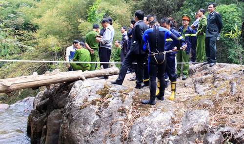 Tour guide recalls moment UK tourists died at Vietnam’s adventure spot