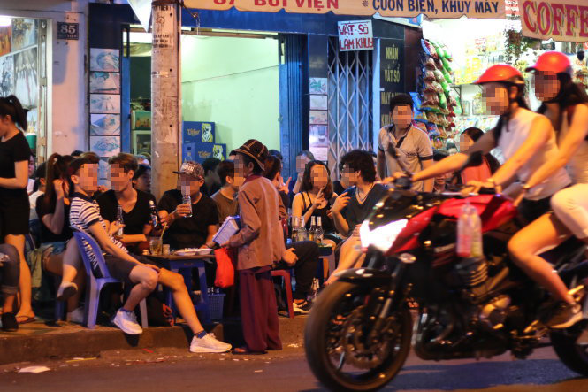 Bui Vien Street: A night at the Saigon's drinking town