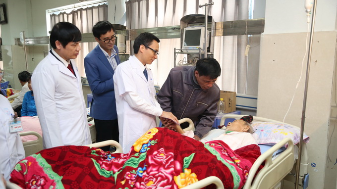 In Vietnam, private hospitals locked in survival struggle