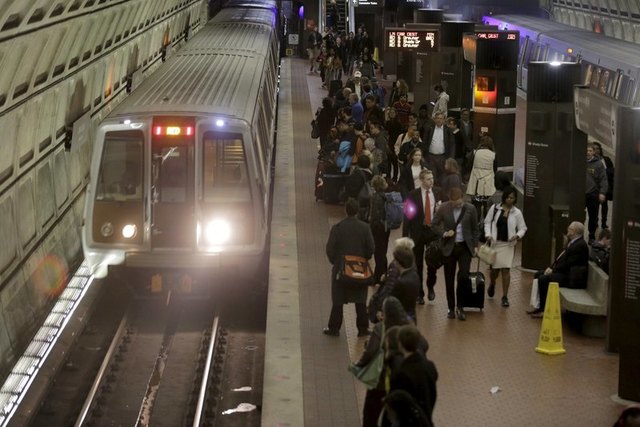 Commuter chaos seen for Washington D.C. as safety inspection shuts subway
