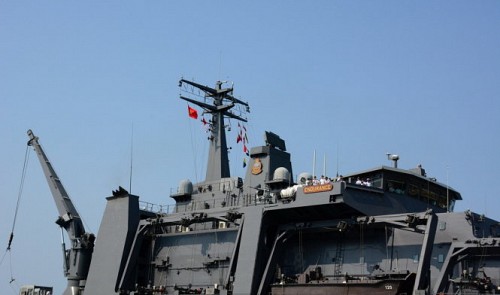 Singaporean naval ship visits Vietnam