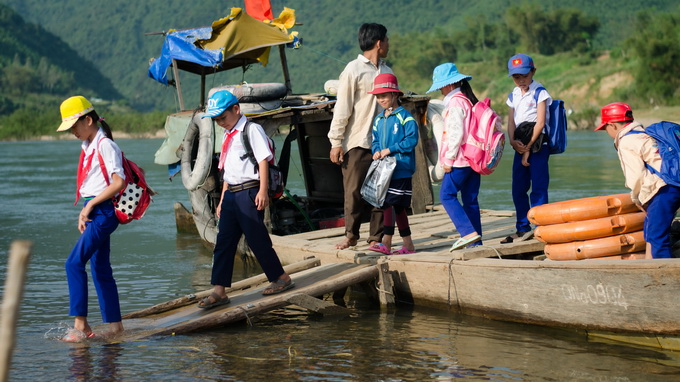 The isolated lives of bridgeless villages in Vietnam