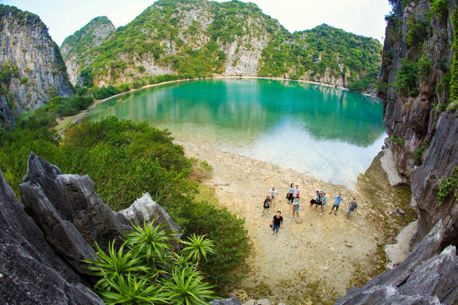 Dare yourself to not fall in love with this pristine Vietnamese island (photos)