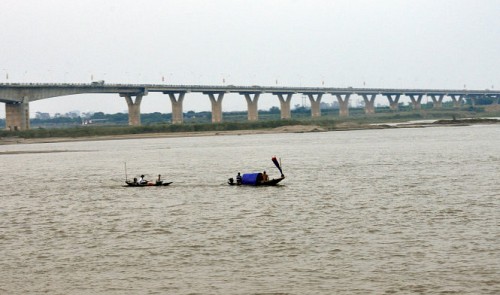 Plan to open water route, power plants on Vietnam’s Red River raises concern