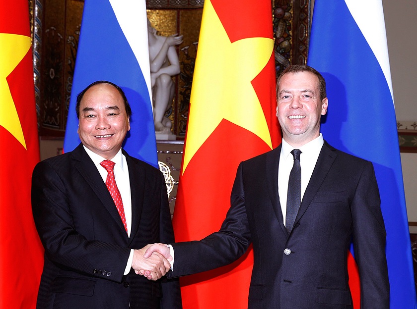 Vietnamese premier joins talks with Russian counterpart during official visit