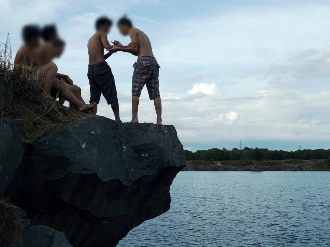 3 siblings drown in south-central Vietnam