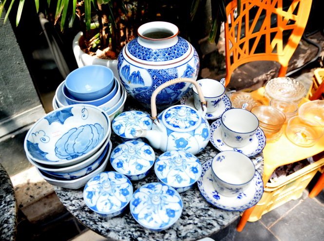 Vietnamese youngsters in Hanoi fall for Japanese pottery