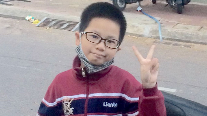 Seven-year-old in Vietnam amazes parents with outstanding English proficiency