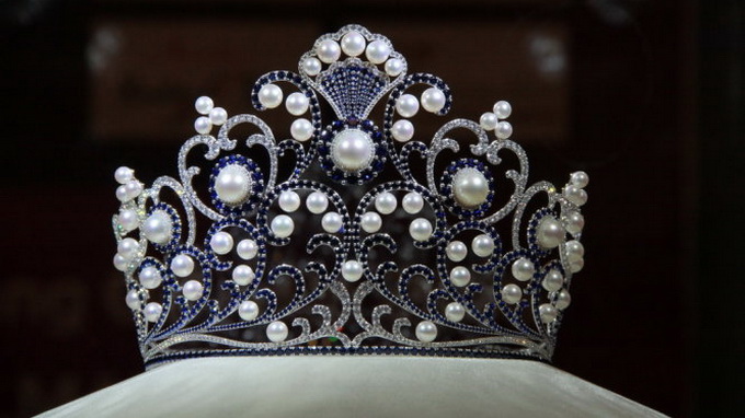 Behold the $98k crown of this year’s Miss Vietnam