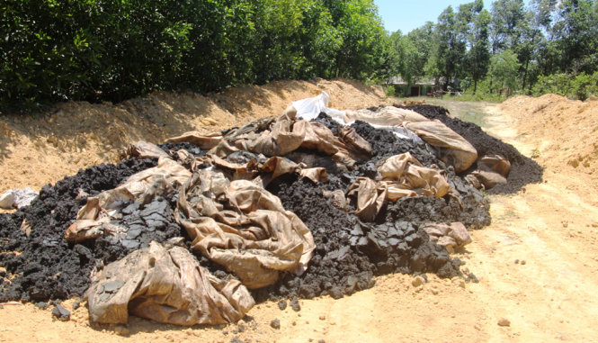 Formosa found burying 100 tons of wastes in Vietnam farm
