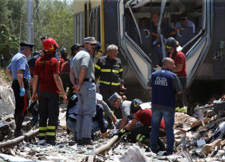 Two rail officials investigated over deadly Italian train crash