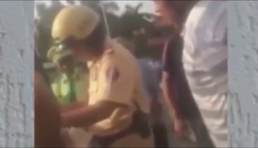 Ho Chi Minh City police probe video of traffic cop striking offender