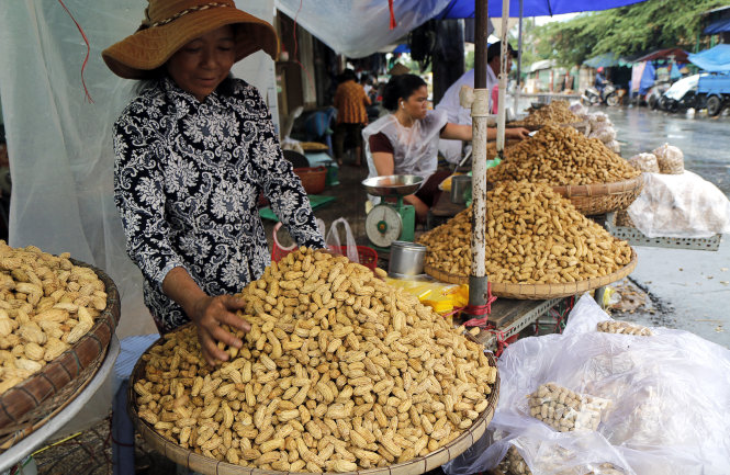 Agriculture-exporting Vietnam still relies heavily on imports