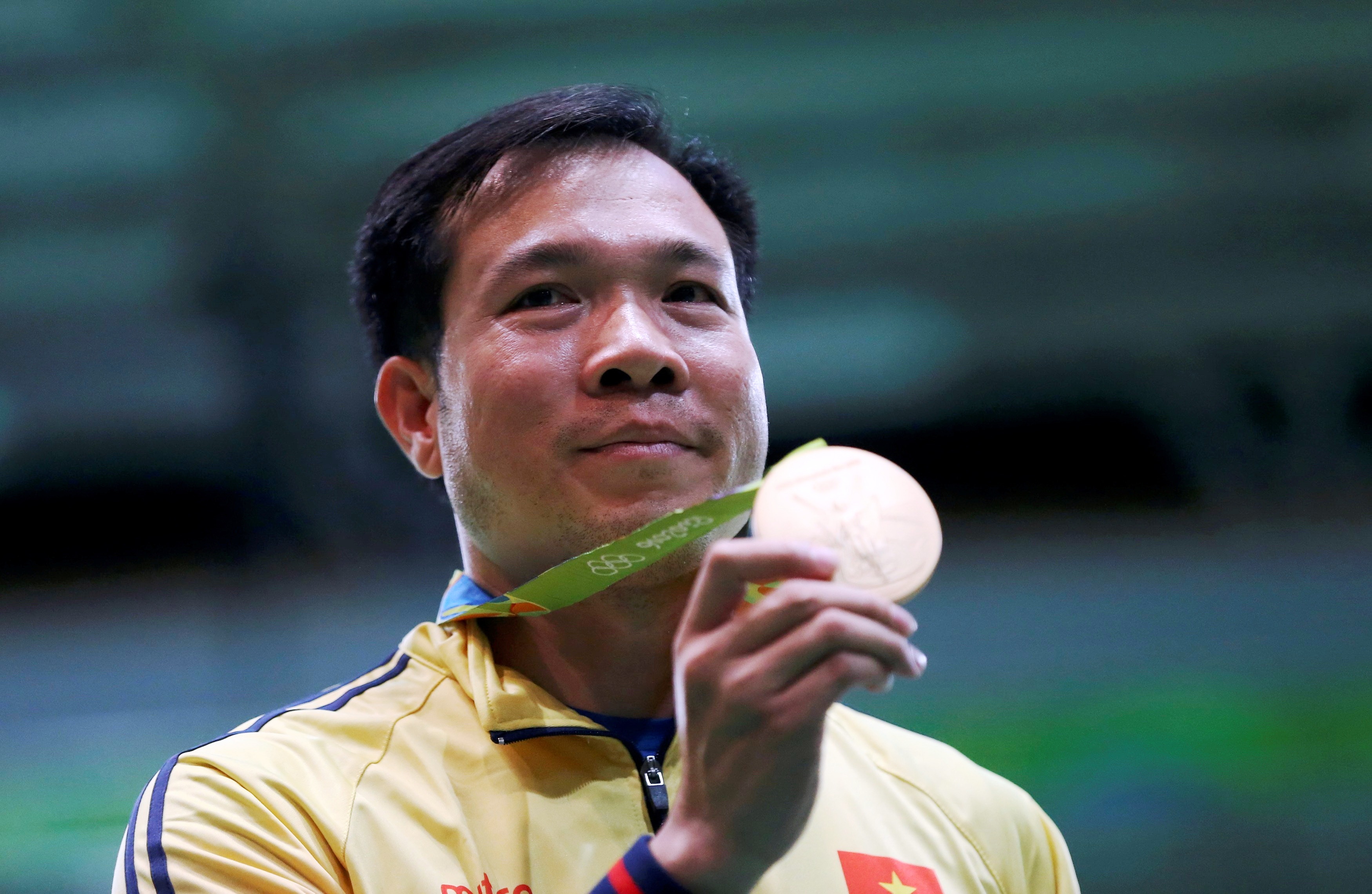 Shooter Hoang Xuan Vinh, Vietnam’s first Olympic gold medalist, is actually short-sighted