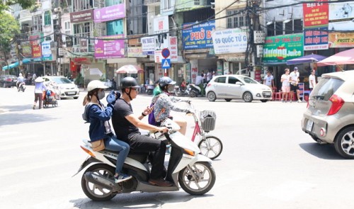 Police in Vietnamese province start fining those playing Pokémon Go while driving