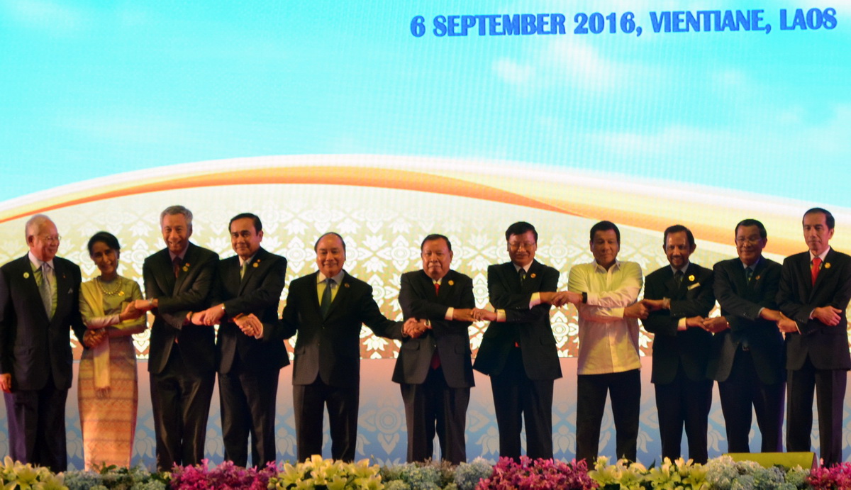 Vietnam premier stresses unity within ASEAN