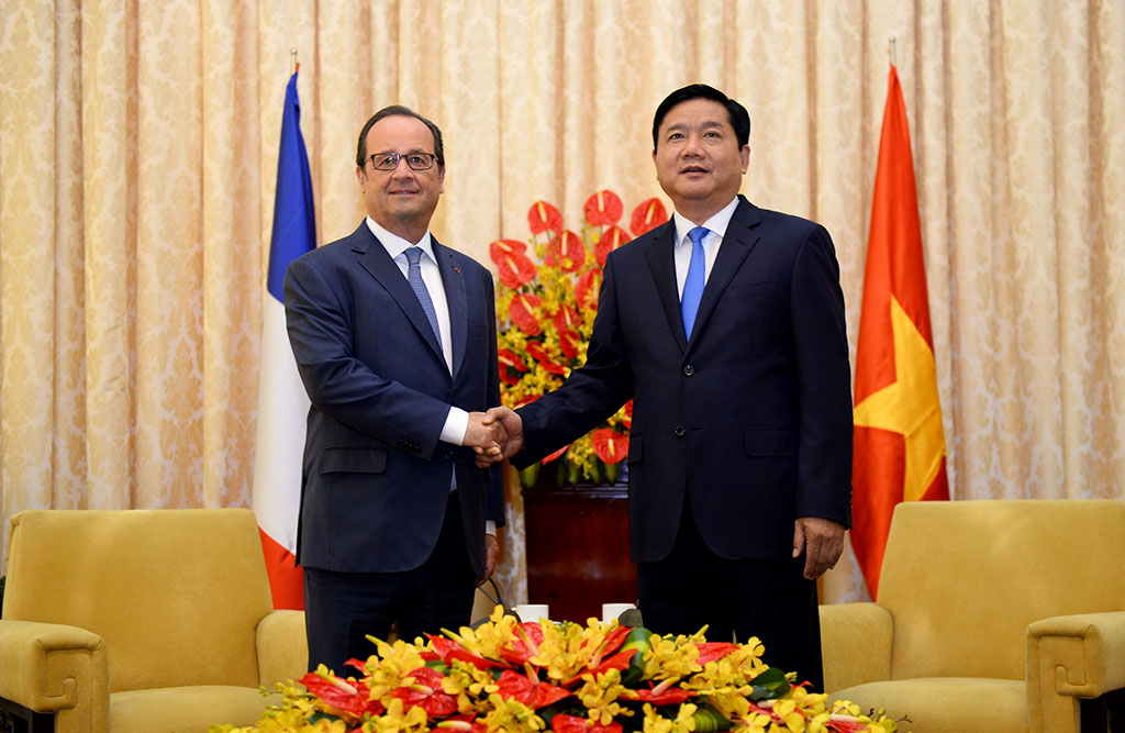 Ho Chi Minh City an active, friendly place: President Hollande
