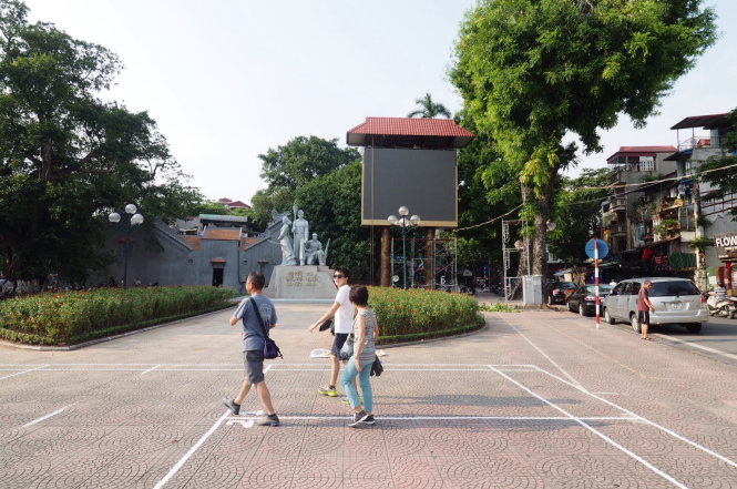 Concern over entrance to Hanoi subway project