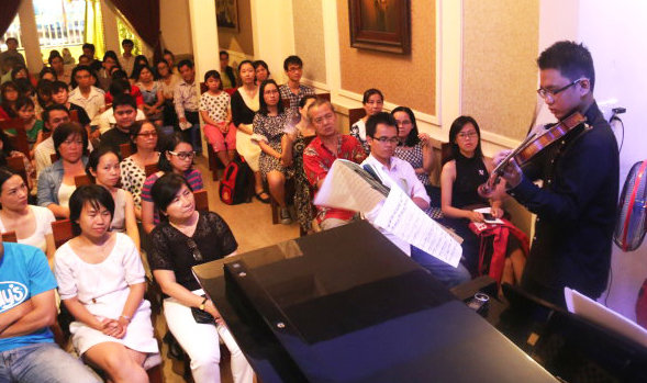 Vietnam professional artists strive to rouse youngsters’ passion for classical music