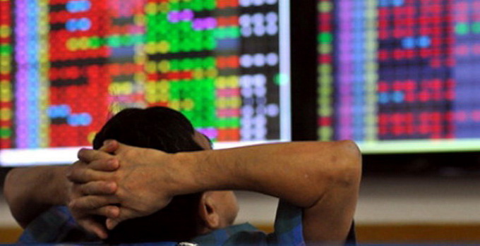 Vietnam's stock closes at 9-yr high; Singapore down